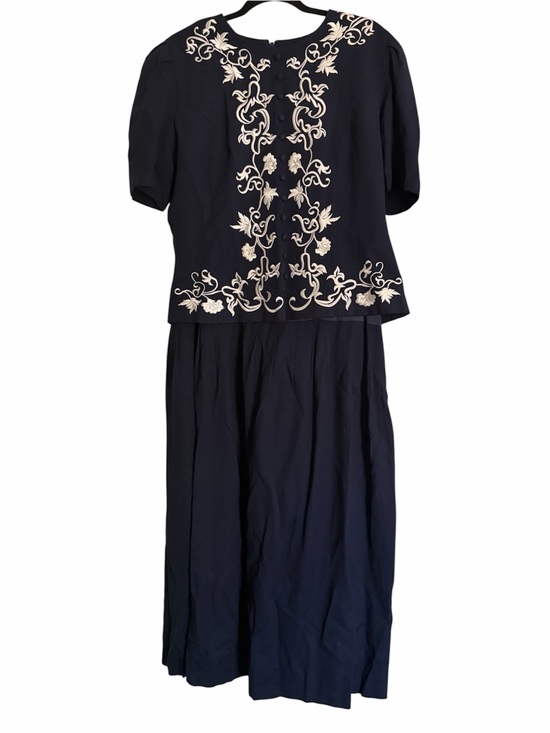karin stevens Dresses & Skirts - Karin Stevens Vintage Elegant Navy Embroidered Women's Dress